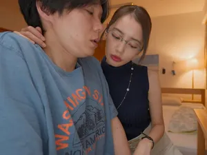 Nữ sếp nói với nhân viên “em thổi kèn khoái hơn vợ yêu anh nhiều…”
