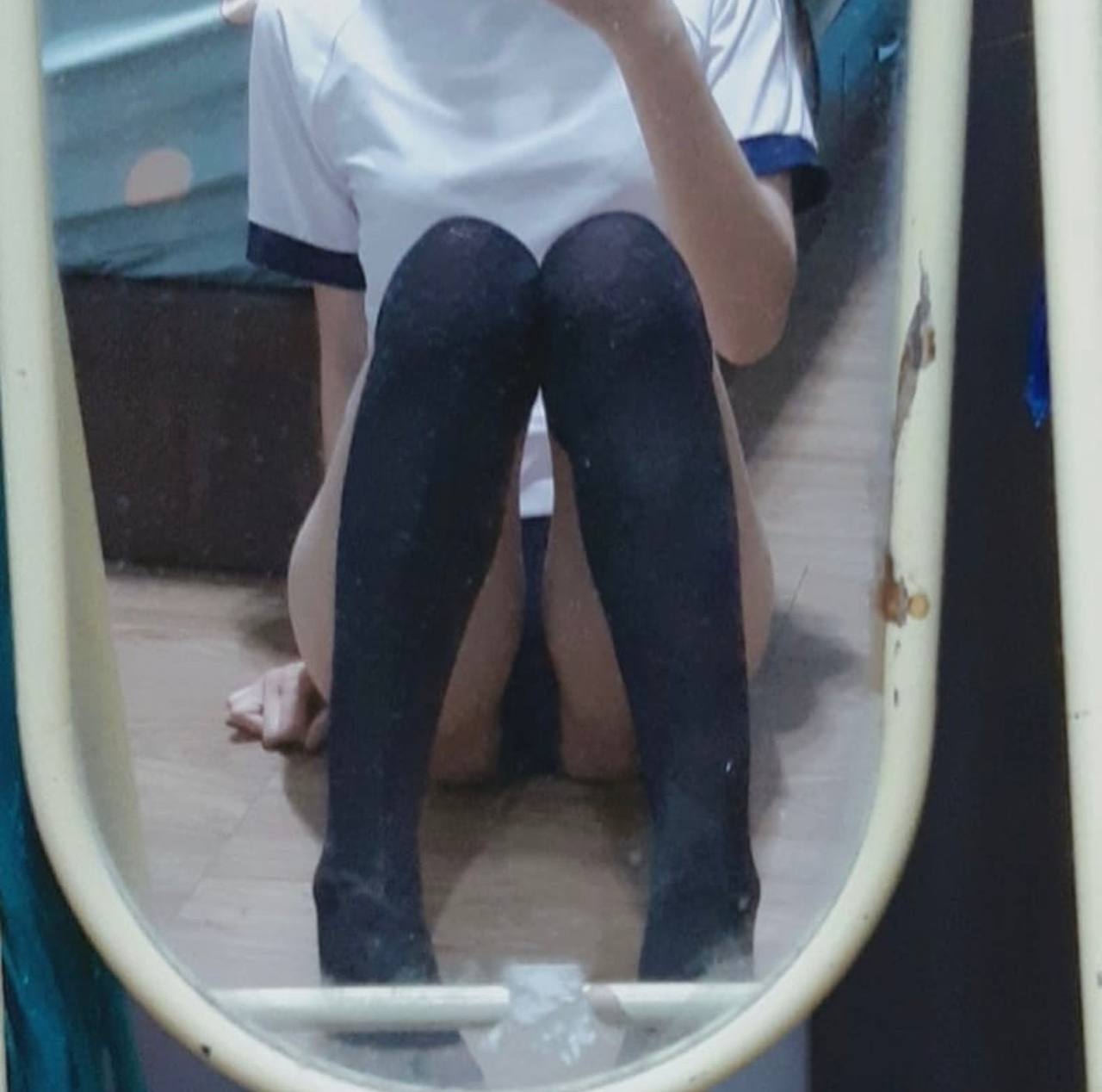 Cô nàng với vẻ ngoài ngây thơ nghiêm túc nhưng lại dâm lắm