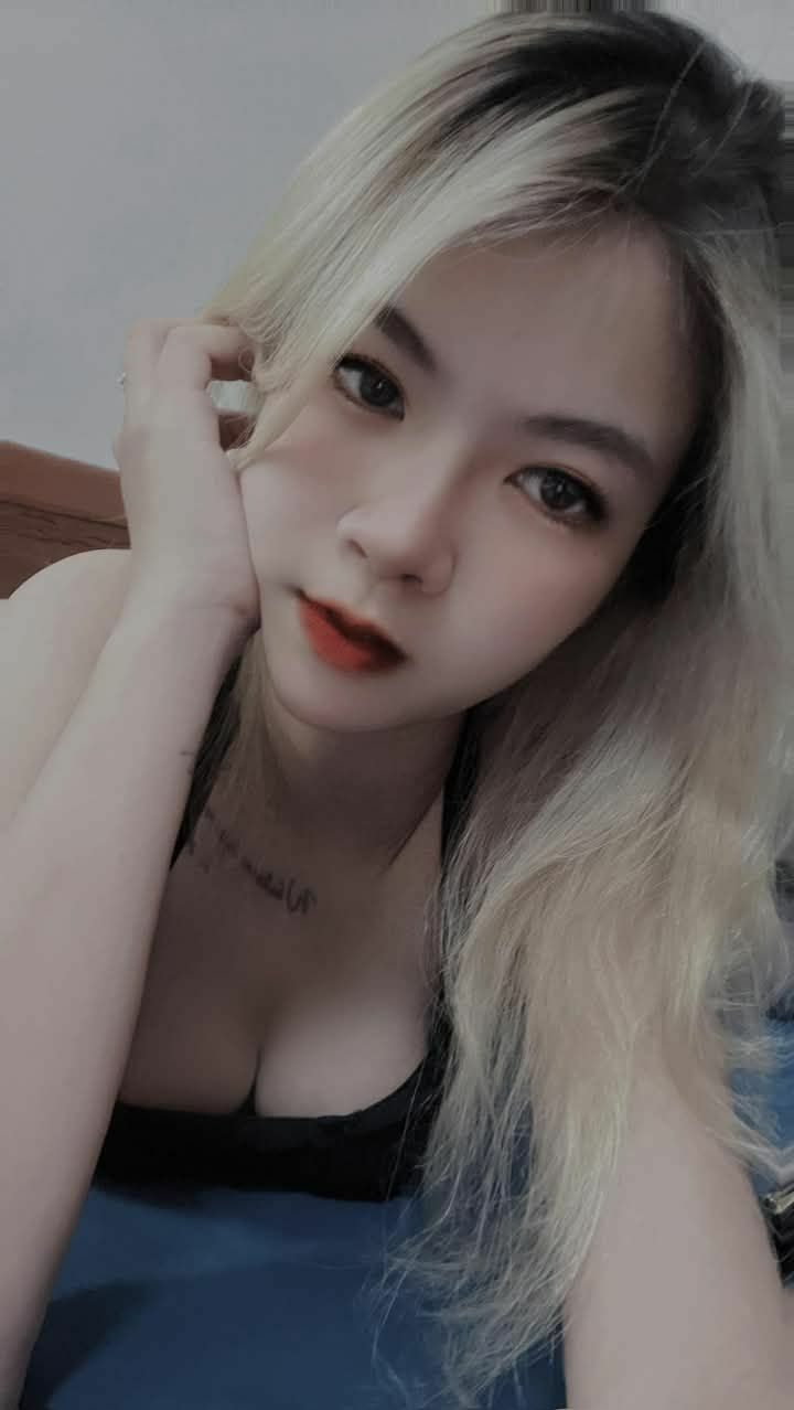 Người chồng đi công việc xa, cô vợ ở nhà bị tiền bối và cấp dưới cưỡng hiếp